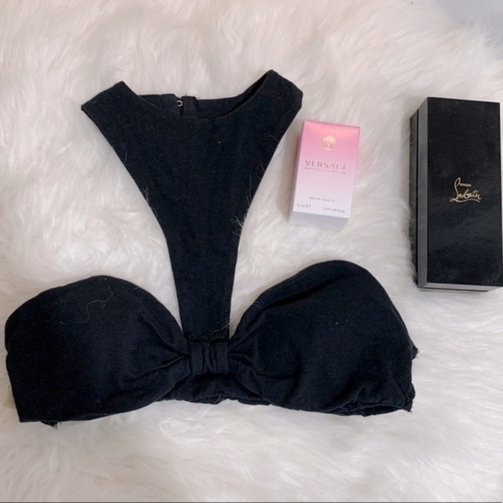 Super cute black crop top